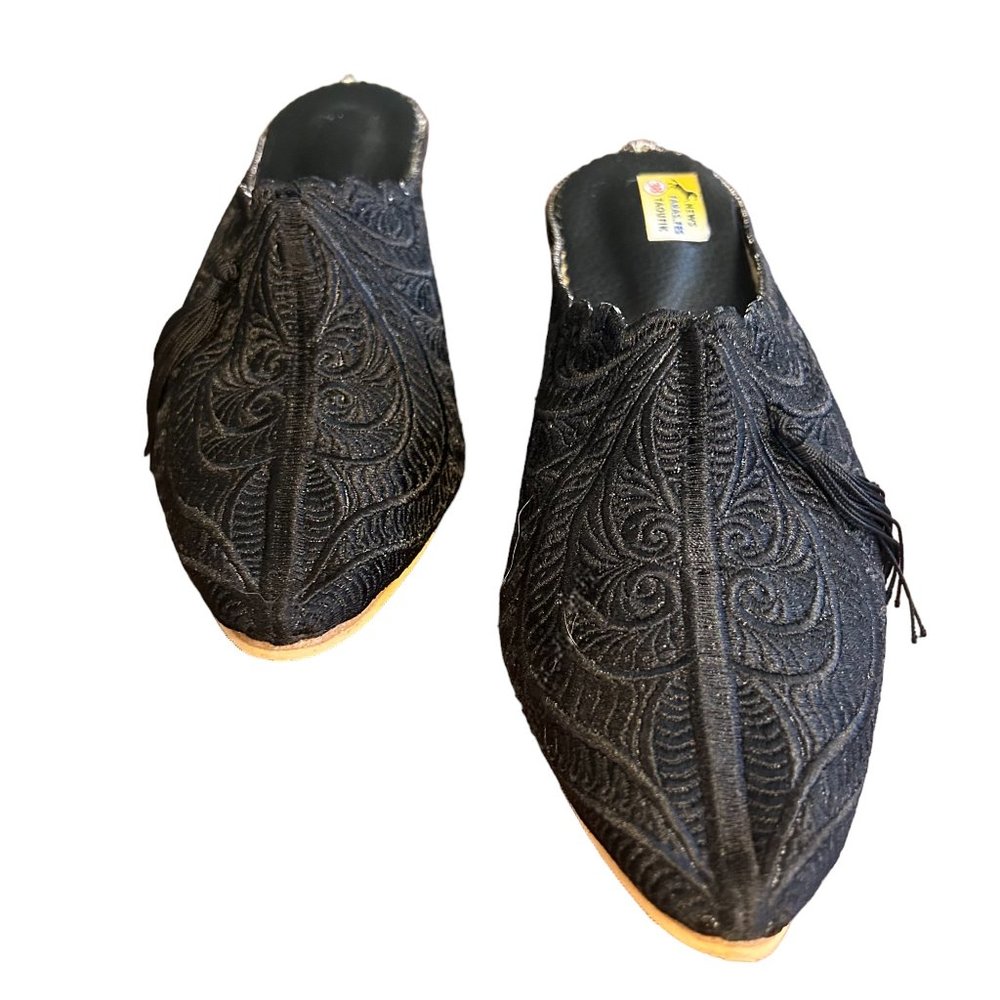 One-of-a-Kind Vintage Embroidered Lace Wedge Mules with Tassels - Picture 5 of 8